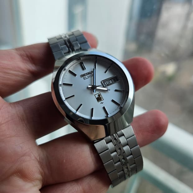 1974s 세이코 엘닉스 하이브리드 빈티지 시계