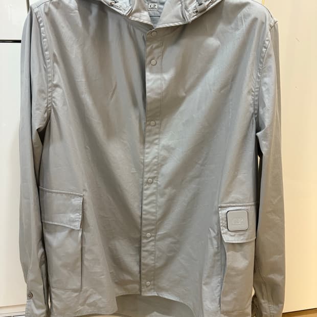 24fw cp컴퍼니 그레이 후드자켓 2xl (새상품급)