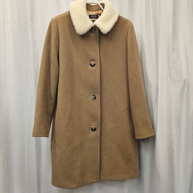 A.P.C.브라운 시어링 칼라 NEW DOLL 코트 36