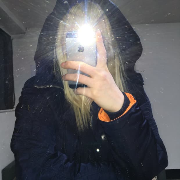 투티/0311 ALPHA INDUSTRIES 오로라 네이비 항공 자켓