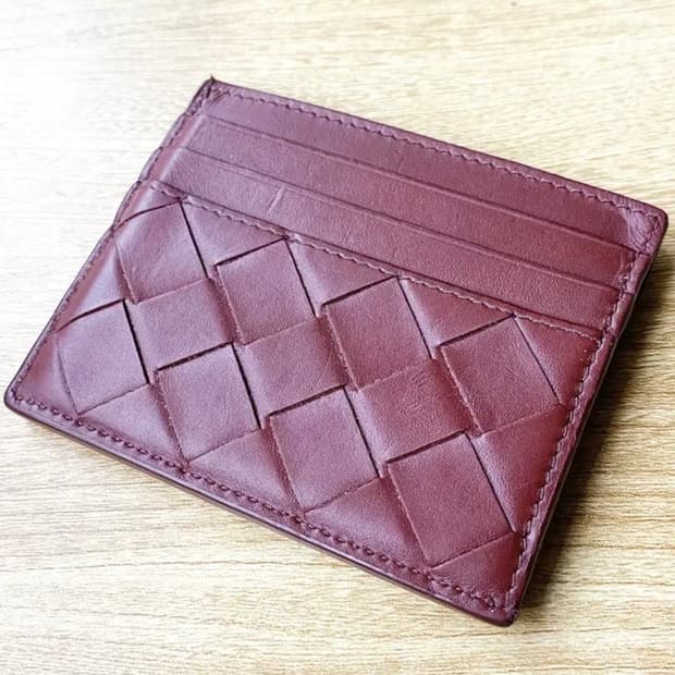 [정품] 보테가베네타 인트레치아토 버건디컬러 카프스킨 인홀더 카드지갑