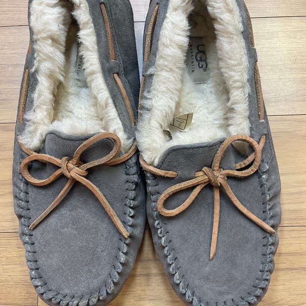 UGG 어그 모카신 회색 240mm