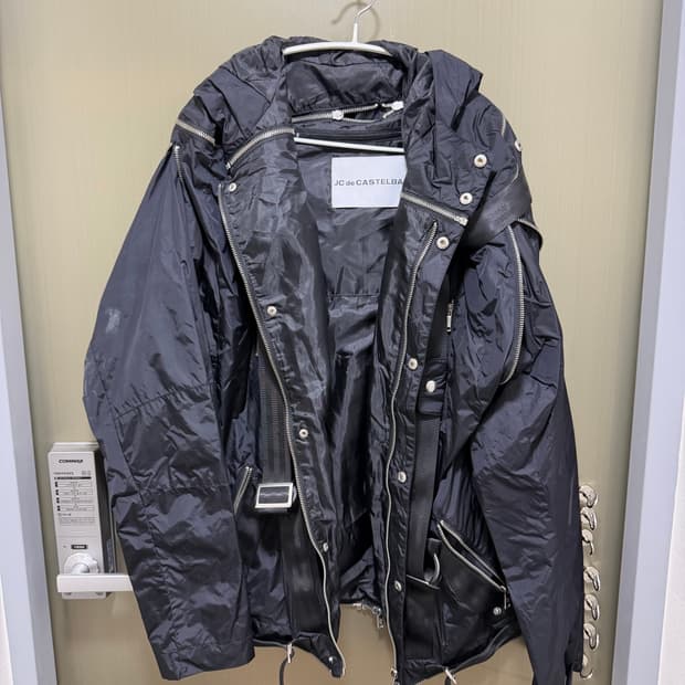 JC de CASTELBAJAC 블랙 점퍼