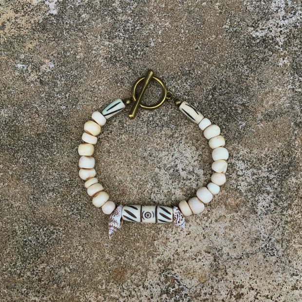 shellfish bracelet (handmade)