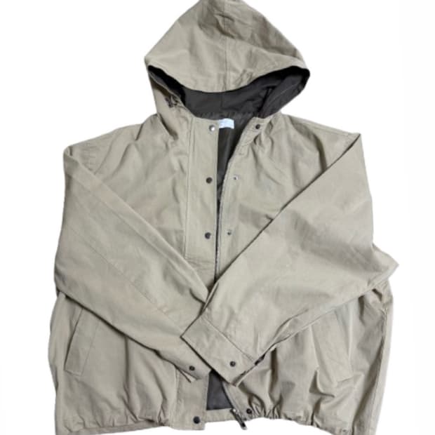 베이지 후드점퍼