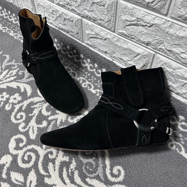 이자벨마랑 스웨이드 링 메탈 스트랩 부츠