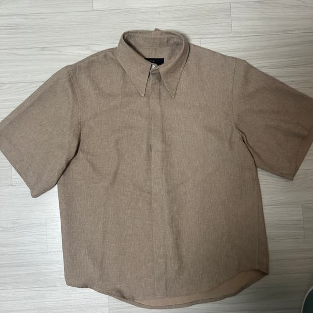 Stu린넨셔츠 M,L사이즈