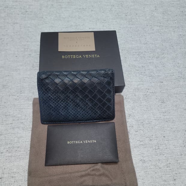 보테가베네타 반지갑 팝니다
