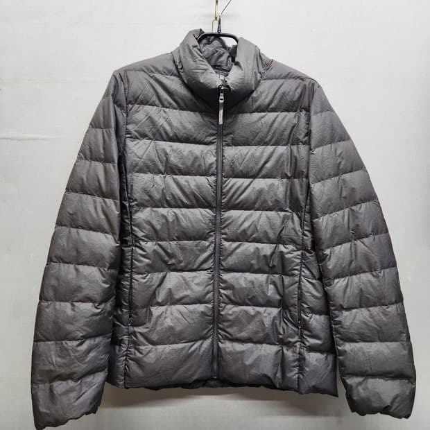 유니클로 경량 덕다운 패딩 M