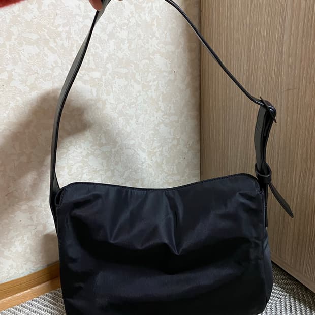 DKNY 숄더백