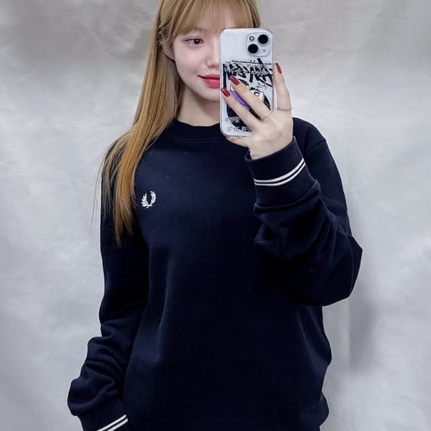 프레드페리 블랙 스몰로고 맨투맨 