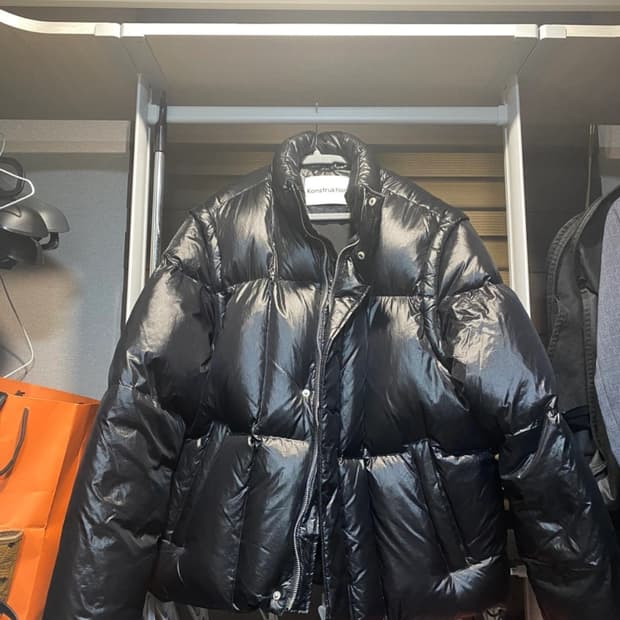 인스트럭션 프리미엄 덕다운패딩 (M)