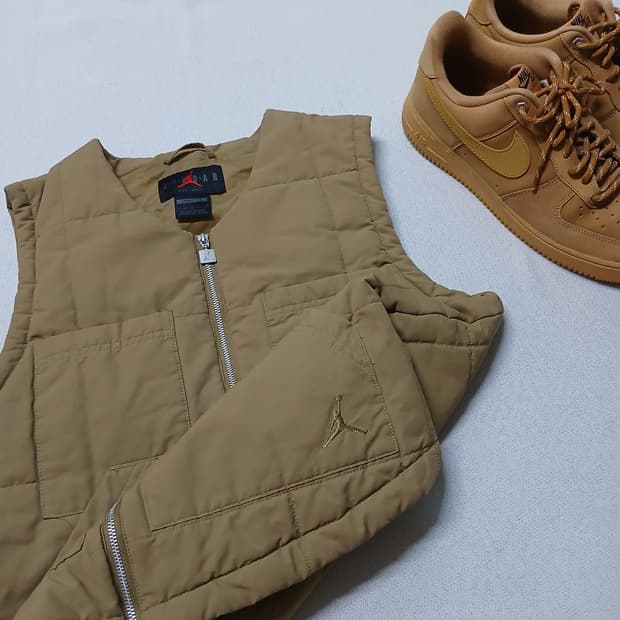NIKE 나이키 조던 로고 조끼 패딩 베스트 자켓
