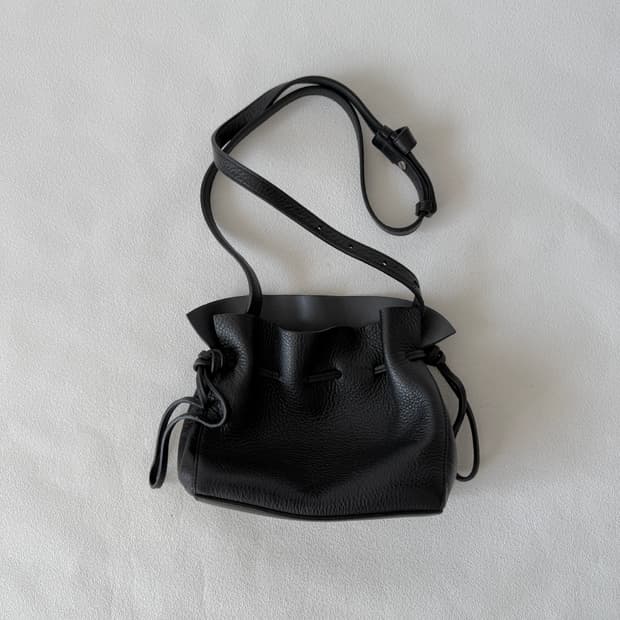 아보네(ABONNE) 레더 크로스백