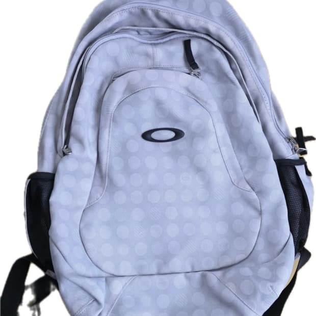오클리 도트 백팩