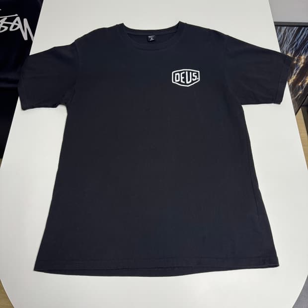 데우스 x CHS DAY 블랙 M