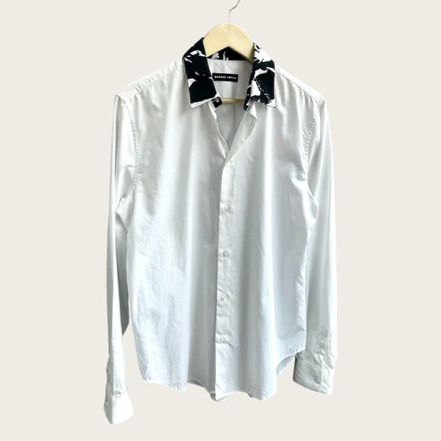 100/ 마커스루퍼 넥 포인트 화이트 셔츠