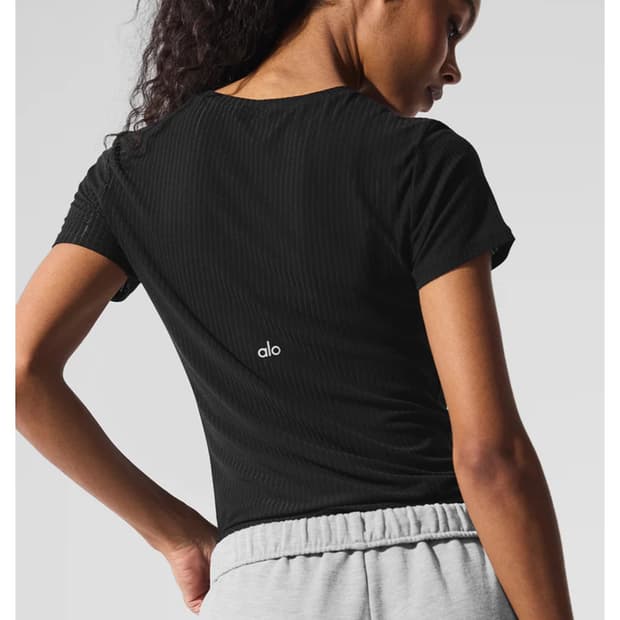 Alo 리브드 씨 코스트 티 블랙 XXS