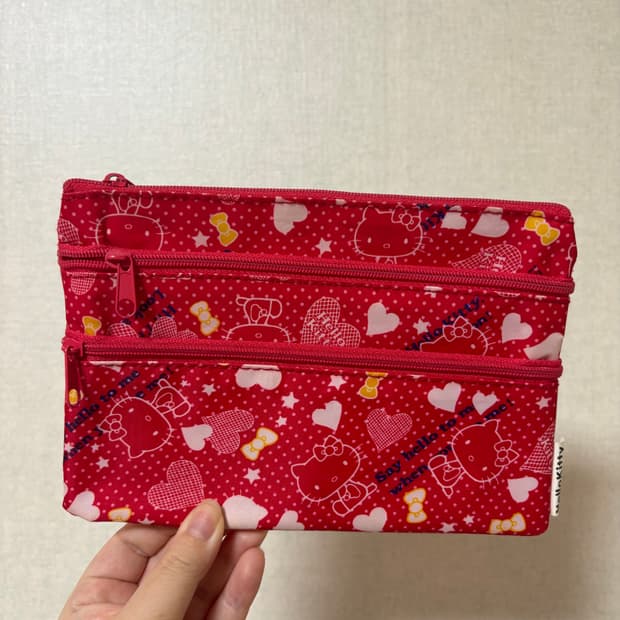 산리오 고전 키티 3단 파우치