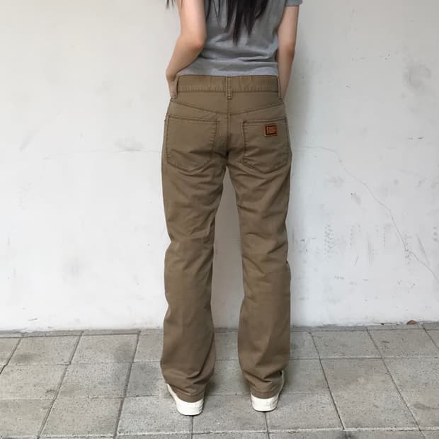 돌체앤가바나 메탈 로고 플레이트 코튼 팬츠 베이지