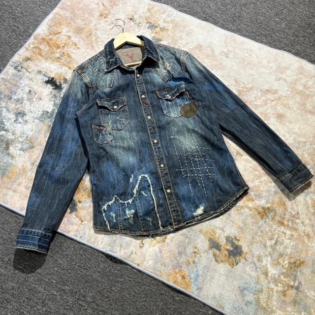 버커루 데미지 디테일 데님셔츠