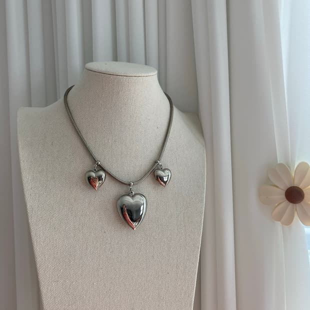 실버톤 하트 목걸이