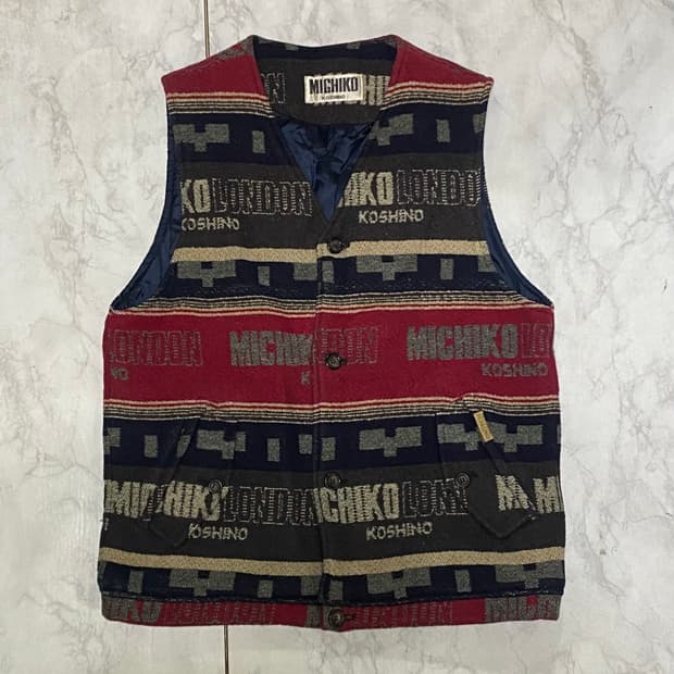 미치코런던 니트 베스트조끼 사이즈 95