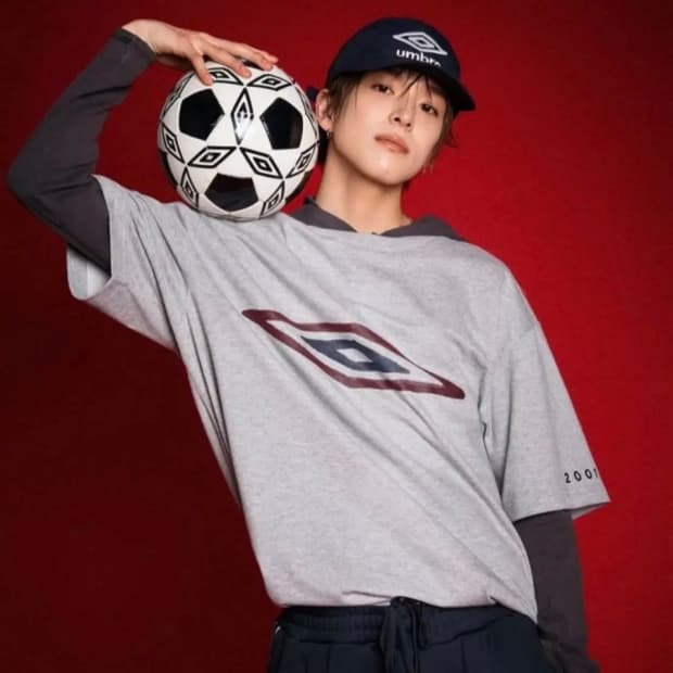 엄브로 아사히 90 s 그레이 반소매 티셔츠 반팔 티 Umbro 트레저