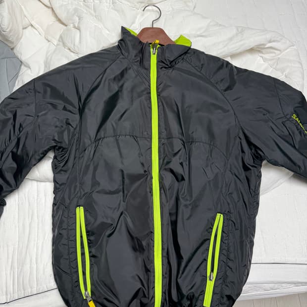 살로몬 리버시블 점퍼