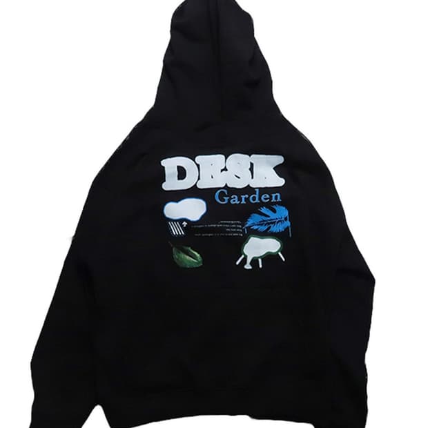 더콜디스트모먼트 후드티 