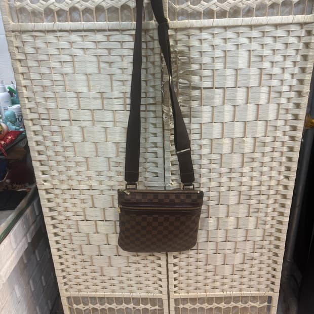 정품 루이비통 다미에 포스포어 메신저백 팝니다