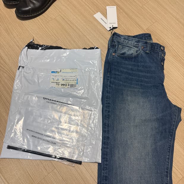 M) 100,000원 새상품 아웃스탠딩 대전판 셀비지 w.w.II 중청