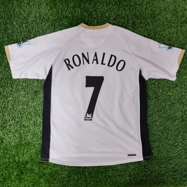 06-07시즌 맨체스터 유나이티드 어웨이 유니폼 #7 호날두