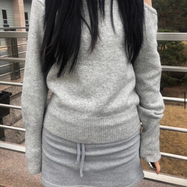 아워캐비넷 netty shoulder knit 원숄더 니트 gray