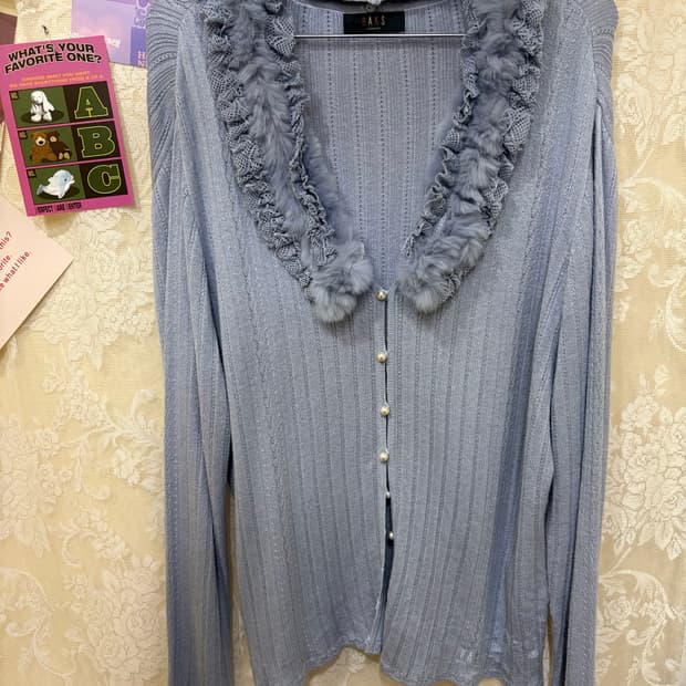 닥스 리얼래빗퍼 니트가디건 