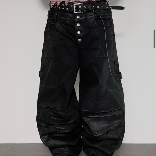 [구매 1size]어나더유스 배기진 코팅 블랙