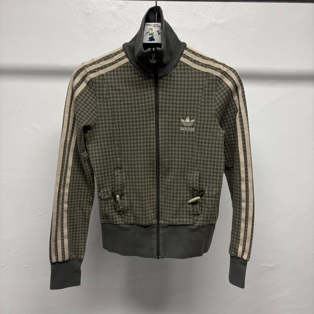 아디다스 카키 하운드체크 져지