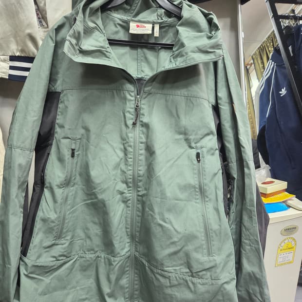 피엘라벤   어베스코  그힌   바럼막이