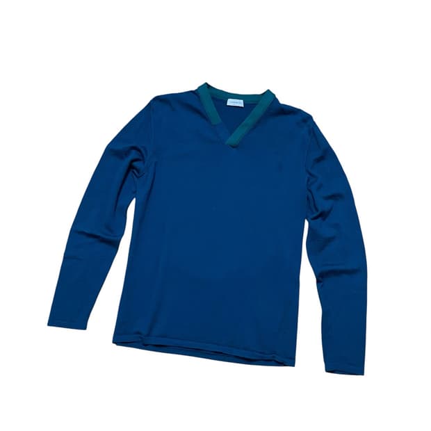 2011 V-Neck Long Sleeve