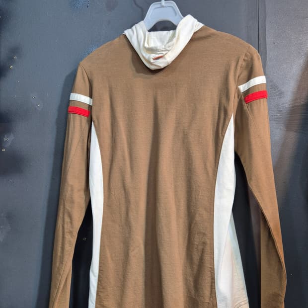 루이카스텔 반집업 티셔츠 90