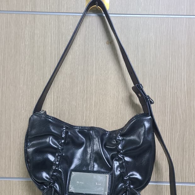 마뗑킴 블랙 셔링 숄더백 
