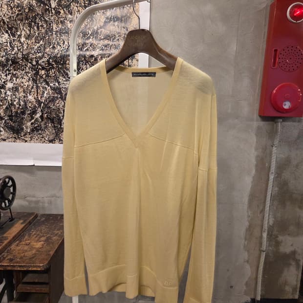 발렌시아가 니트