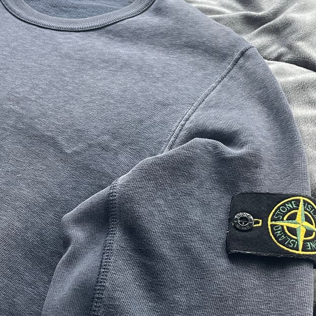 스톤아일랜드 잉크 블루 맨투맨 급처