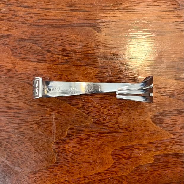 지방시 포크 팔찌