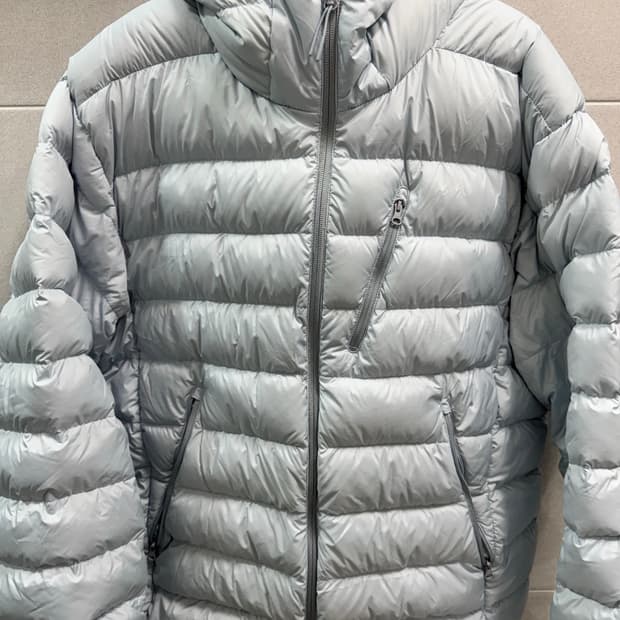 무탠다드 시티레저 경량패딩 xxl 판매합니다