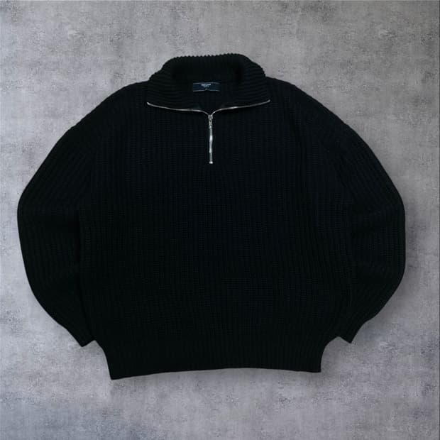트릴리온 블랙 하프 집업 니트