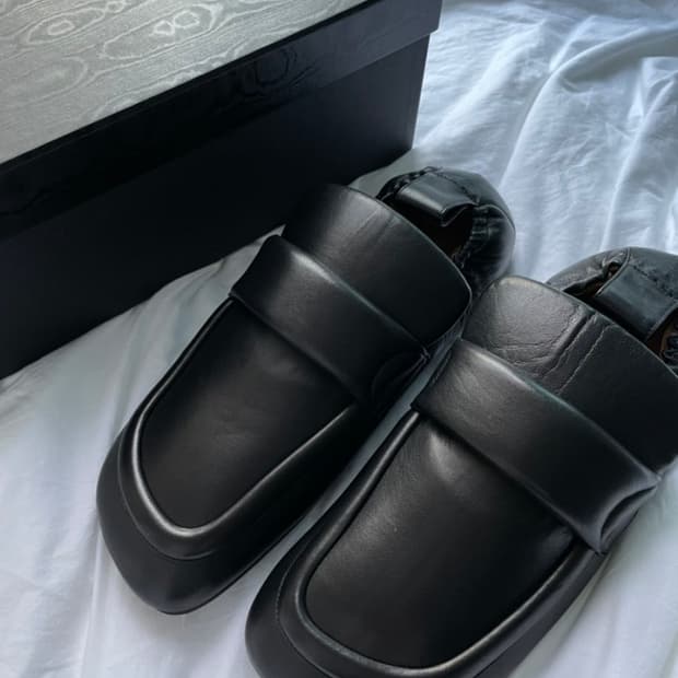 드리스 반 노튼 패디드로퍼 42