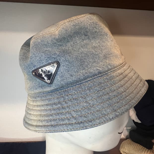 프라다 데님 버킷햇