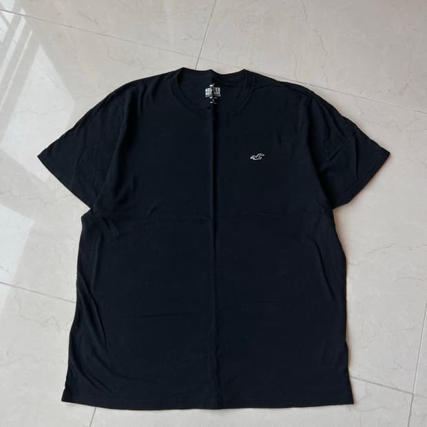 홀리스터 블랙 반팔 티셔츠 XL