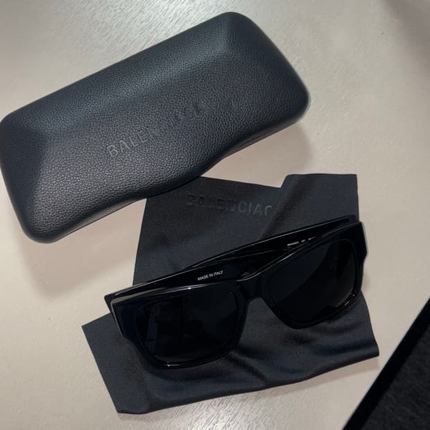 발렌시아가 BB0262SA 001 선글라스